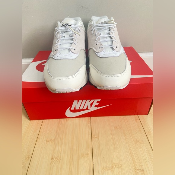 Nike Air Max 1 Premium - Hangul Day - Picture 2 of 7